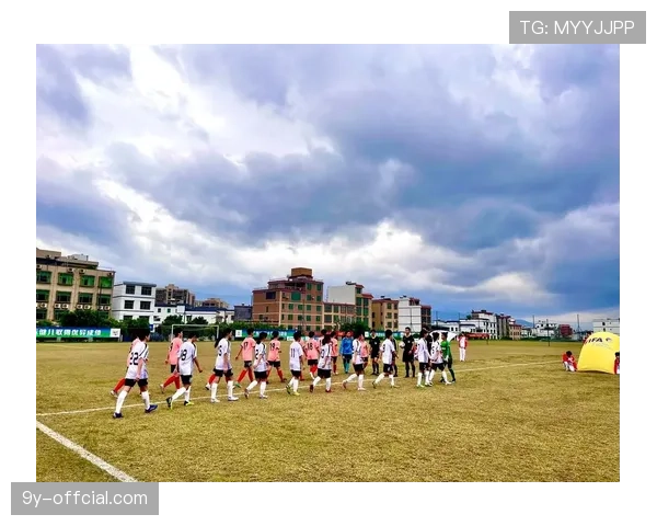 法国足协启动“女性足球周末”,旨在推广基层女足运动